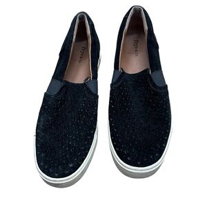 Frye & Co. Black Suade Slip-On Flats Ladies Size 9
